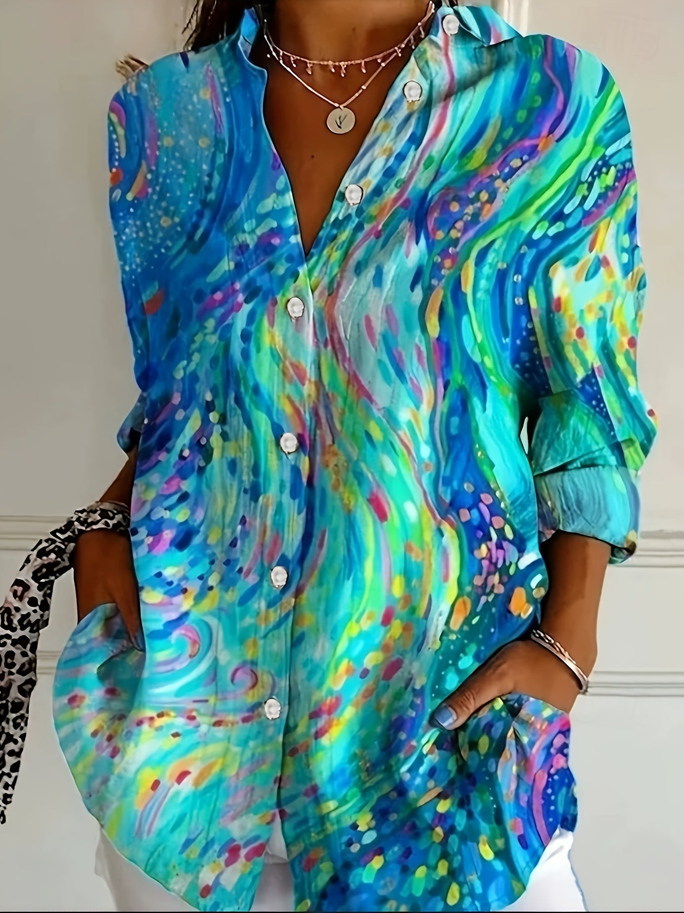 Zyra Oslo | Kunstnerisk Skjortebluse med Fargerikt Mønster