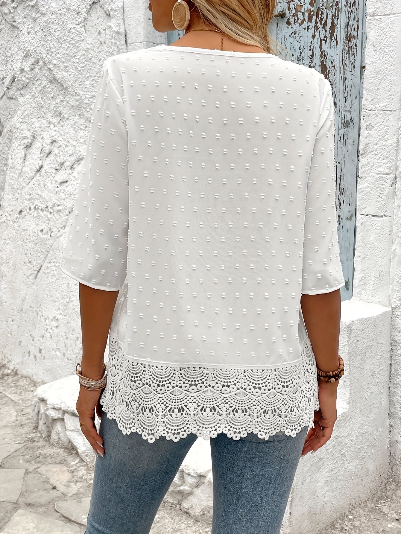 Zyra Oslo | Romantisk topp med blondekant og strukturdetaljer