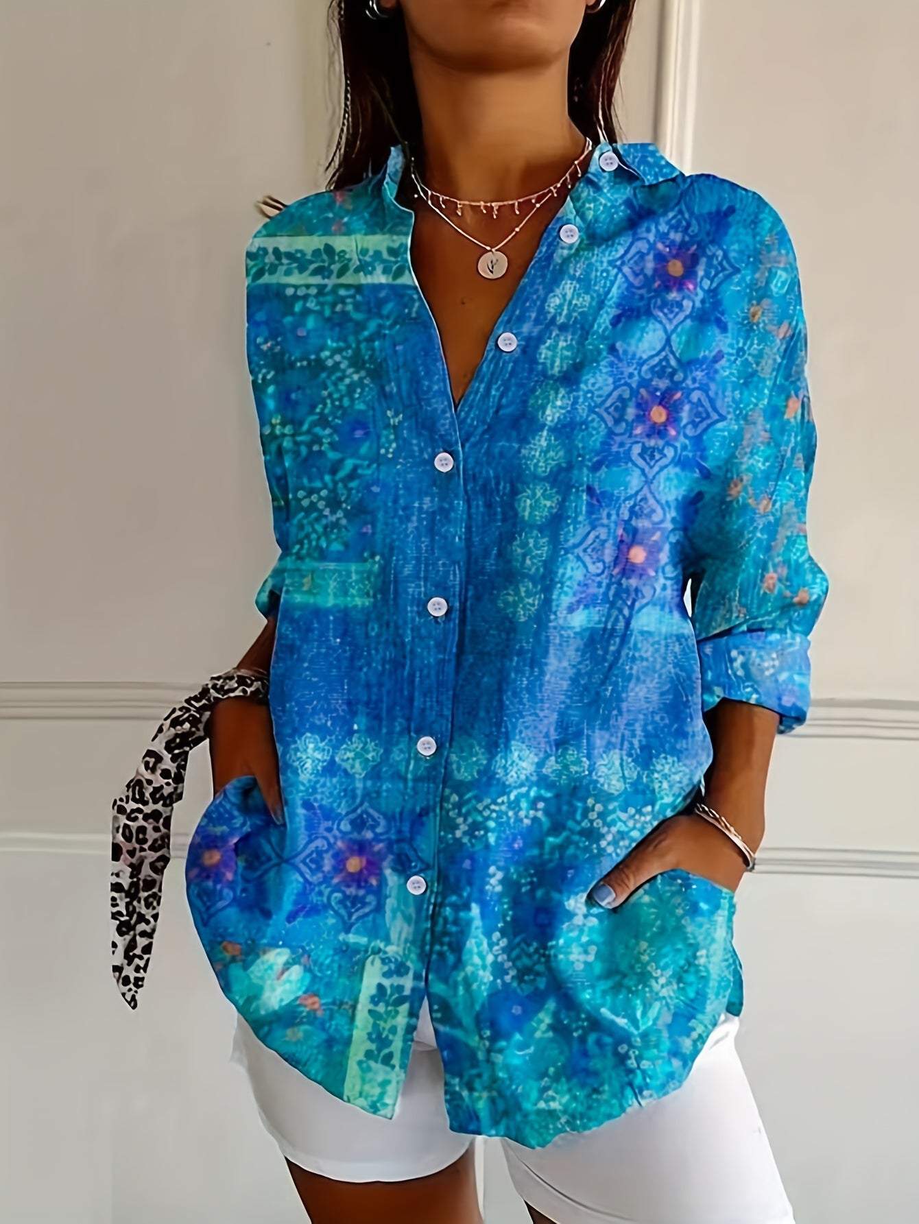 Zyra Oslo | Skjortebluse med kunstnerisk blåmønster